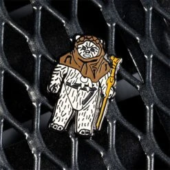 Pin Kings Star Wars Enamel Pin Badge Set 1.28 – Emperor’s Royal Guard And Chief Chirpa -Just Geek Store sw kenner pin kings 1.28 4