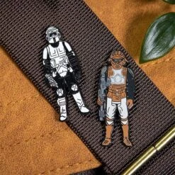 Pin Kings Star Wars Enamel Pin Badge Set 1.33 – Biker Scout And Lando Calrissian (Skiff Guard Disguise) -Just Geek Store sw kenner pin kings 1.33 5