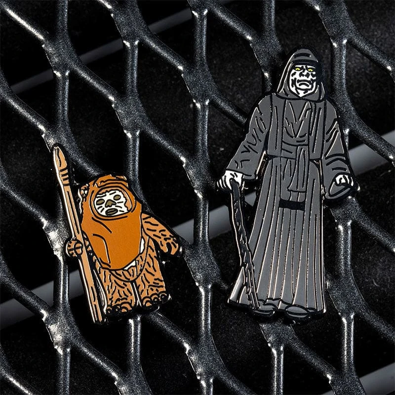 Pin Kings Star Wars Enamel Pin Badge Set 1.36 – Wicket W. Warrick And The Emperor 2 Pin Kings Star Wars Enamel Pin Badge Set 1.36 – Wicket W. Warrick And The Emperor - Image 2